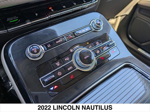 Certified 2022 Lincoln Nautilus AWD w/ Premium Package image 19