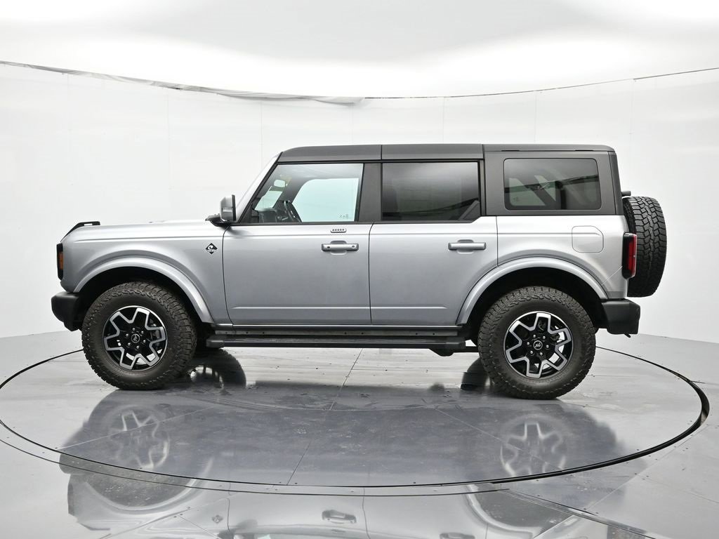 Used 2023 Ford Bronco Outer Banks image 8