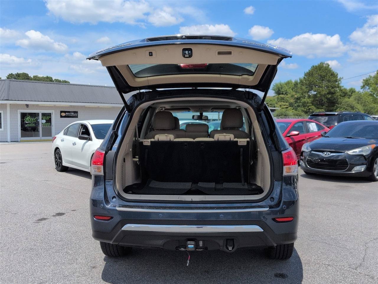 Used 2016 Nissan Pathfinder Platinum FWD image 34