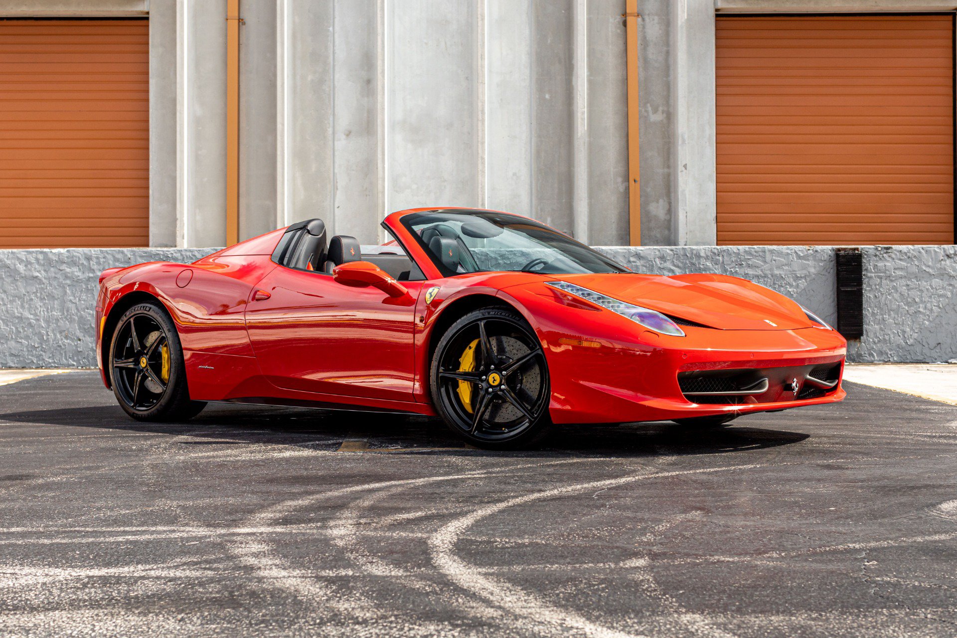 Used 2013 Ferrari 458 Spider RWD image 15