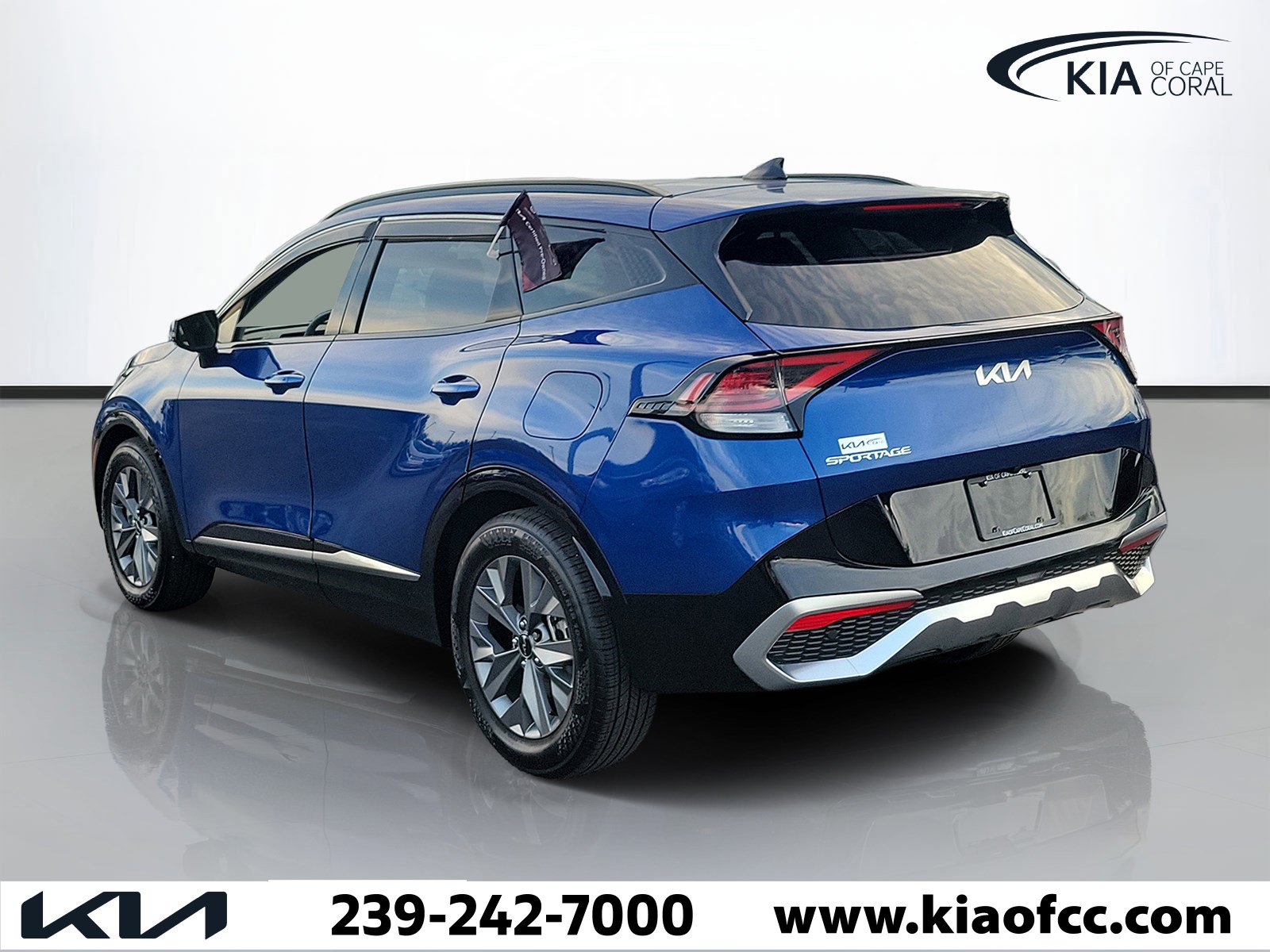 Used 2025 Kia Sportage SX FWD image 4