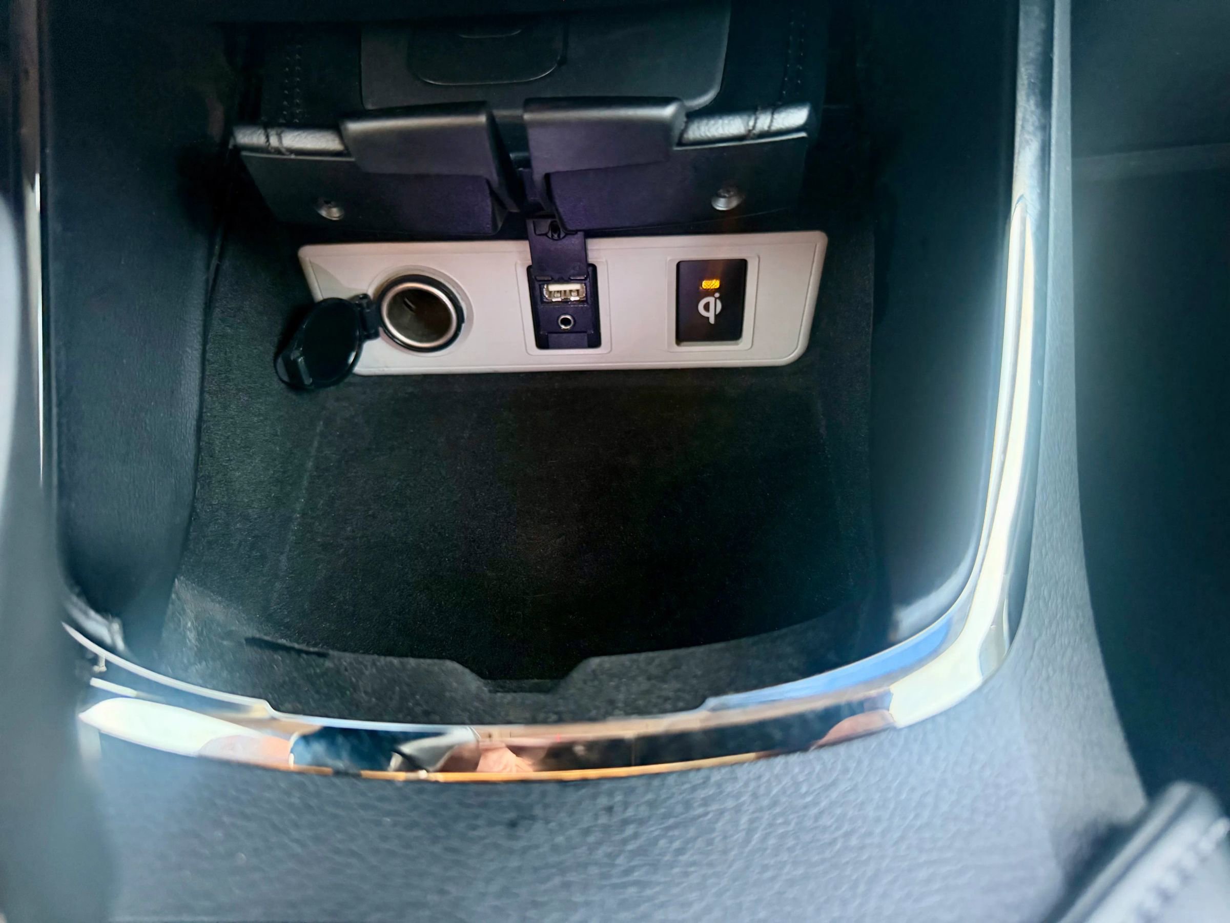 Used 2018 Toyota Avalon Limited image 22