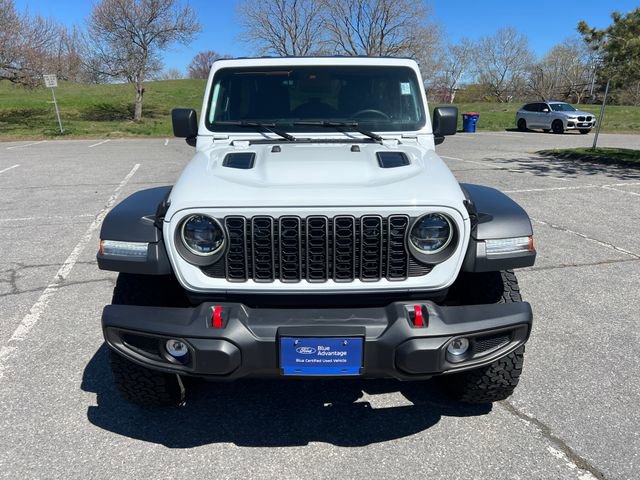 Used 2025 Jeep Wrangler Unlimited Rubicon AWD/4WD image 3