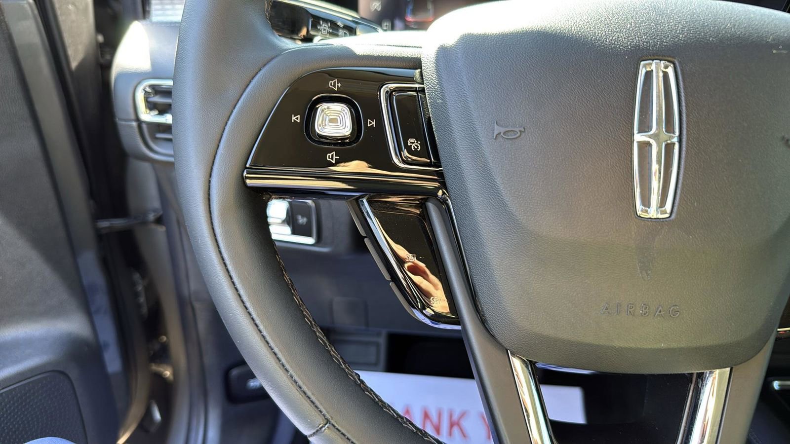 Certified 2024 Lincoln Corsair FWD image 17