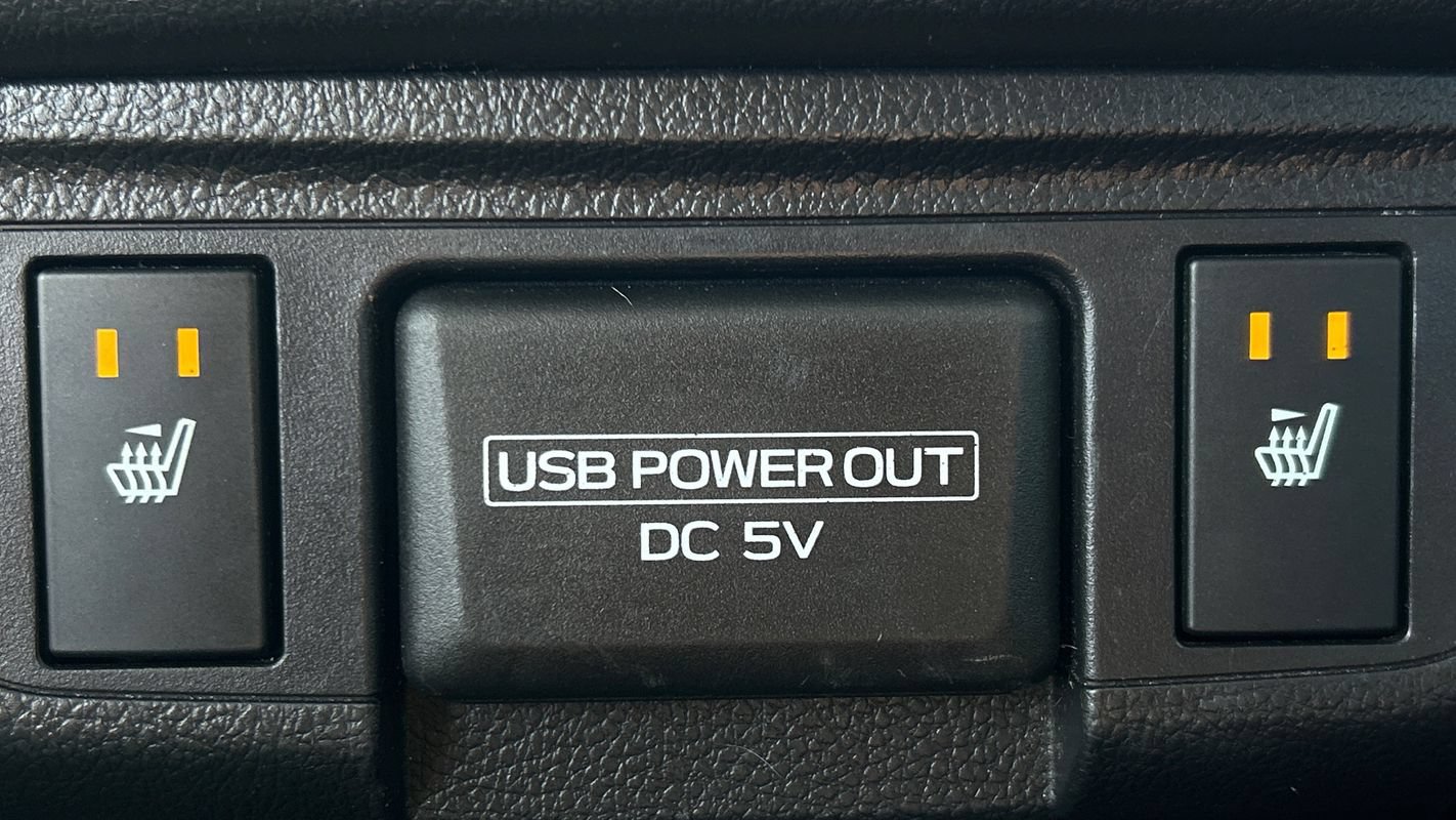 Used 2018 Subaru Legacy 3.6R Limited AWD/4WD image 41