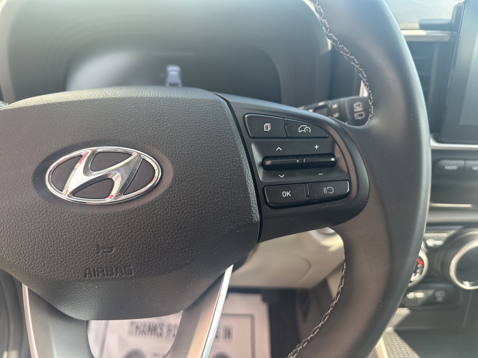 Used 2025 Hyundai Venue SEL FWD image 11