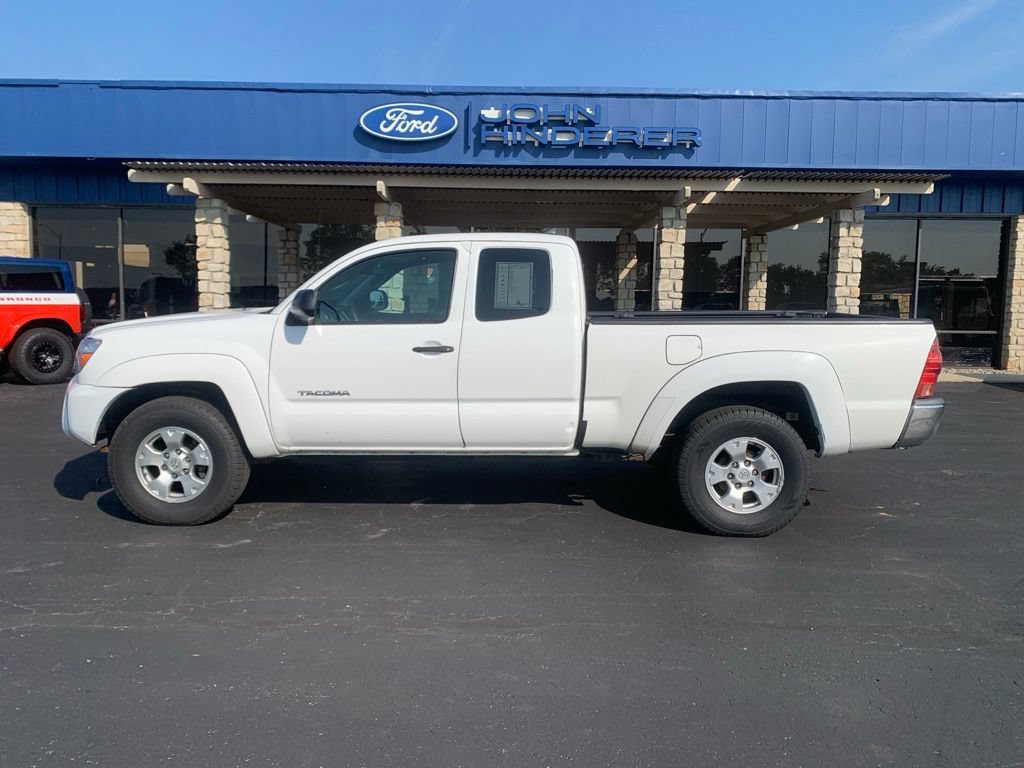 Used 2015 Toyota Tacoma 4x4 Access Cab w/ SR5 Package image 7