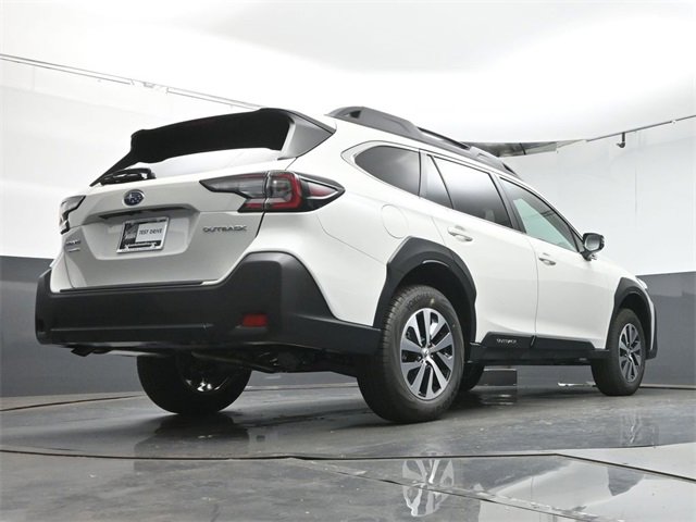 New 2025 Subaru Outback Premium image 39