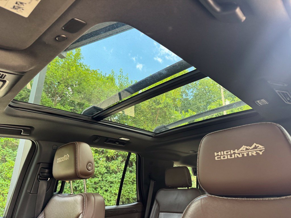 Used 2021 Chevrolet Tahoe High Country AWD/4WD image 15