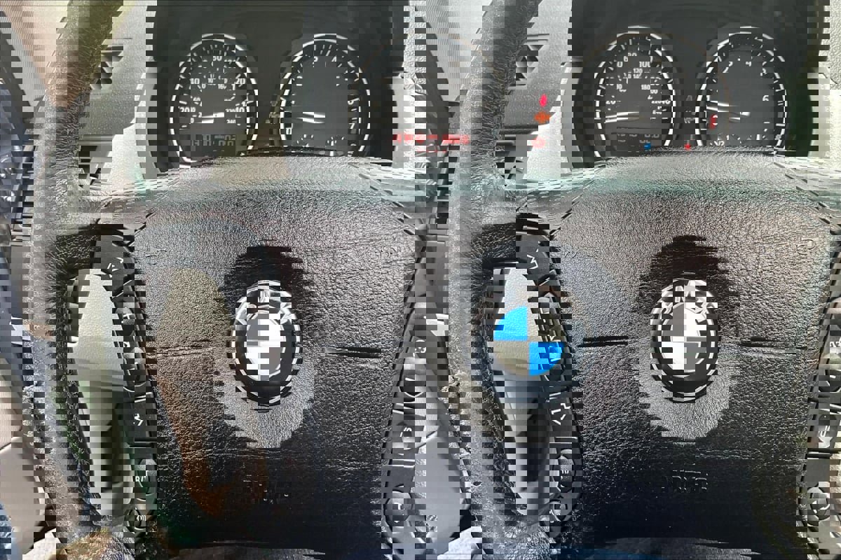 Used 2006 BMW X3 3.0i image 11