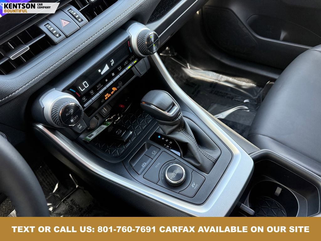 Used 2025 Toyota RAV4 XLE Premium image 24