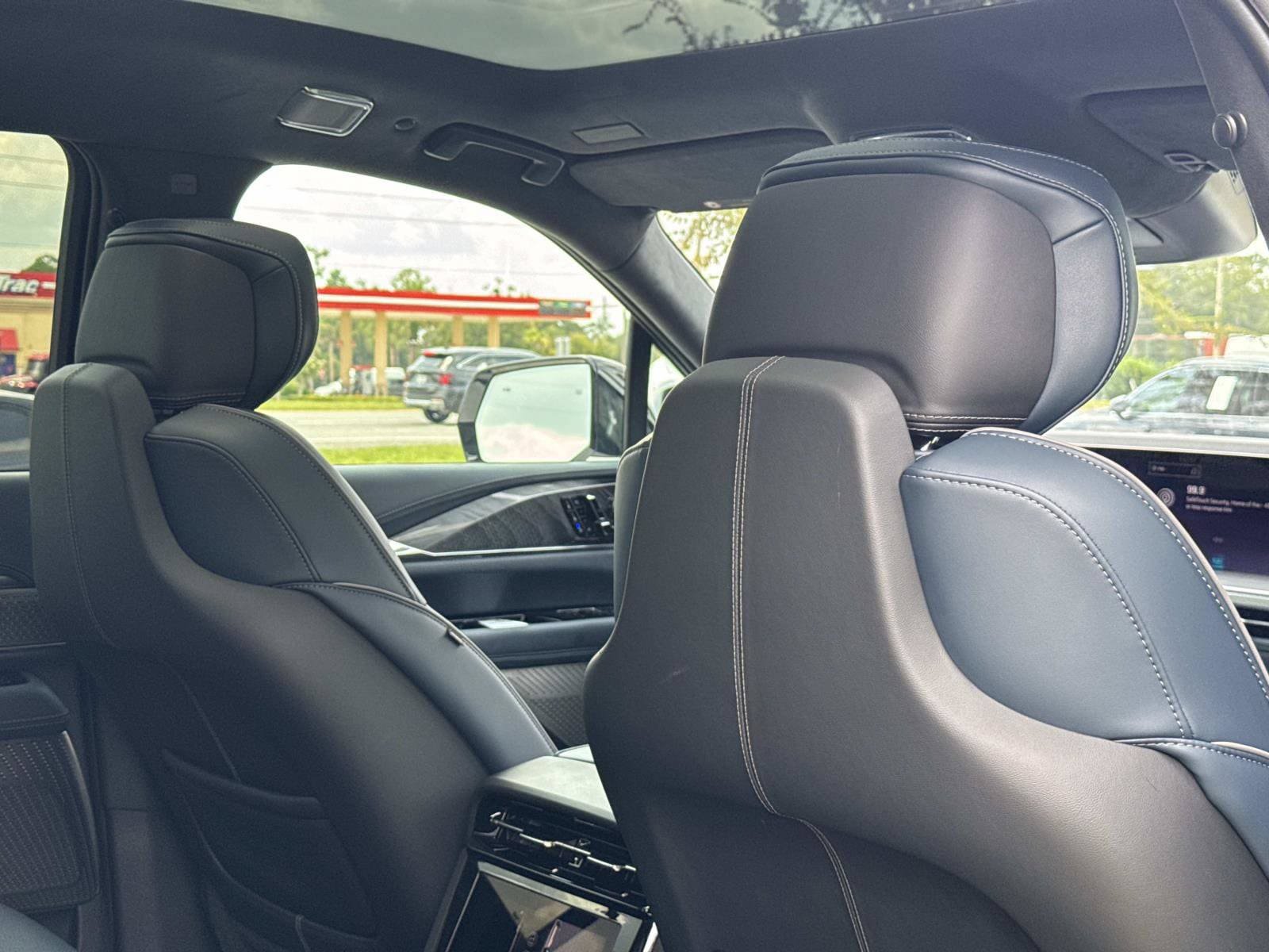 Certified 2025 Cadillac Escalade IQ Luxury 2 w/ LPO, Premium Carpet Package AWD/4WD image 26