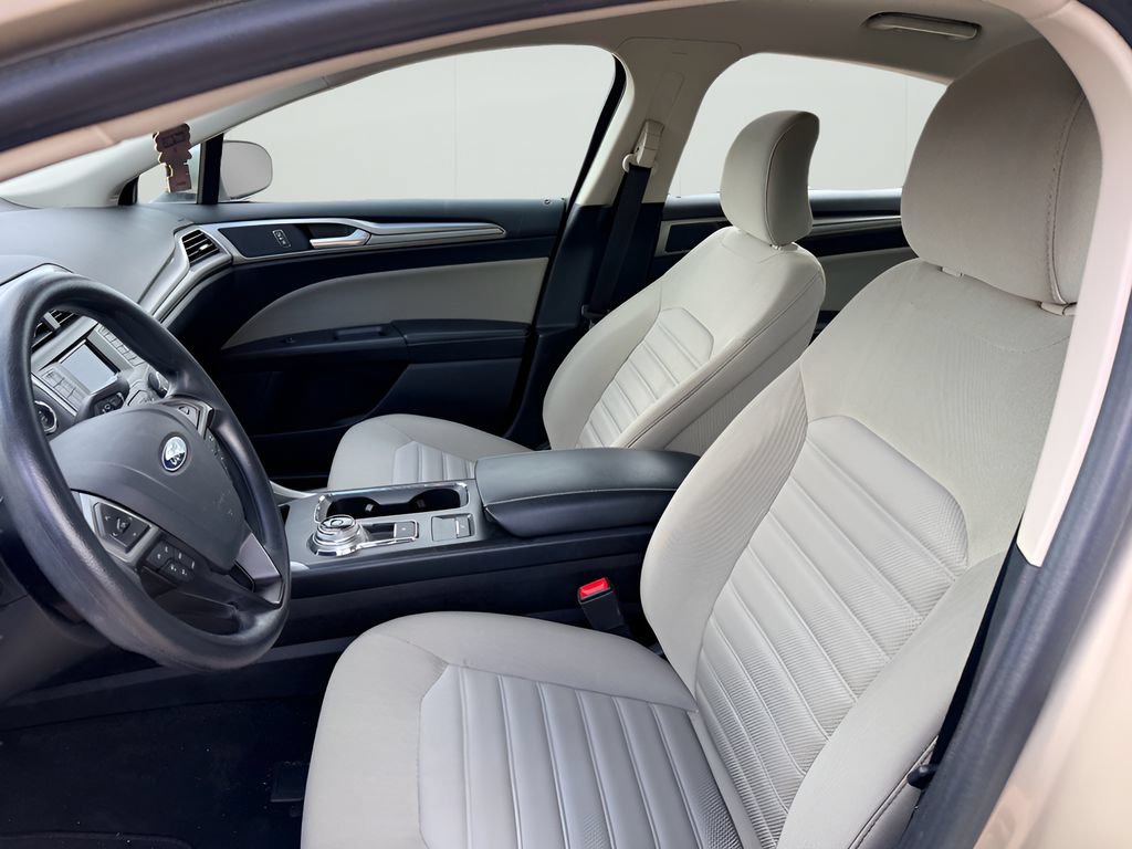 Used 2019 Ford Fusion S FWD image 9