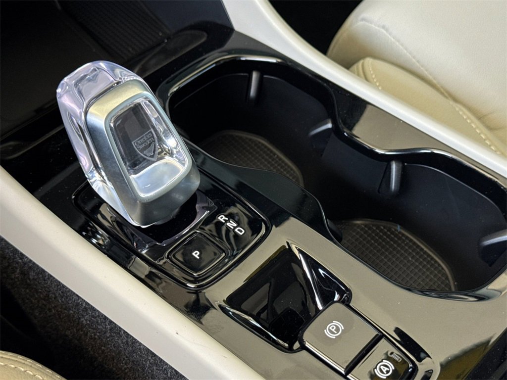 New 2026 Volvo XC40 B5 Ultra w/ Climate Package image 20