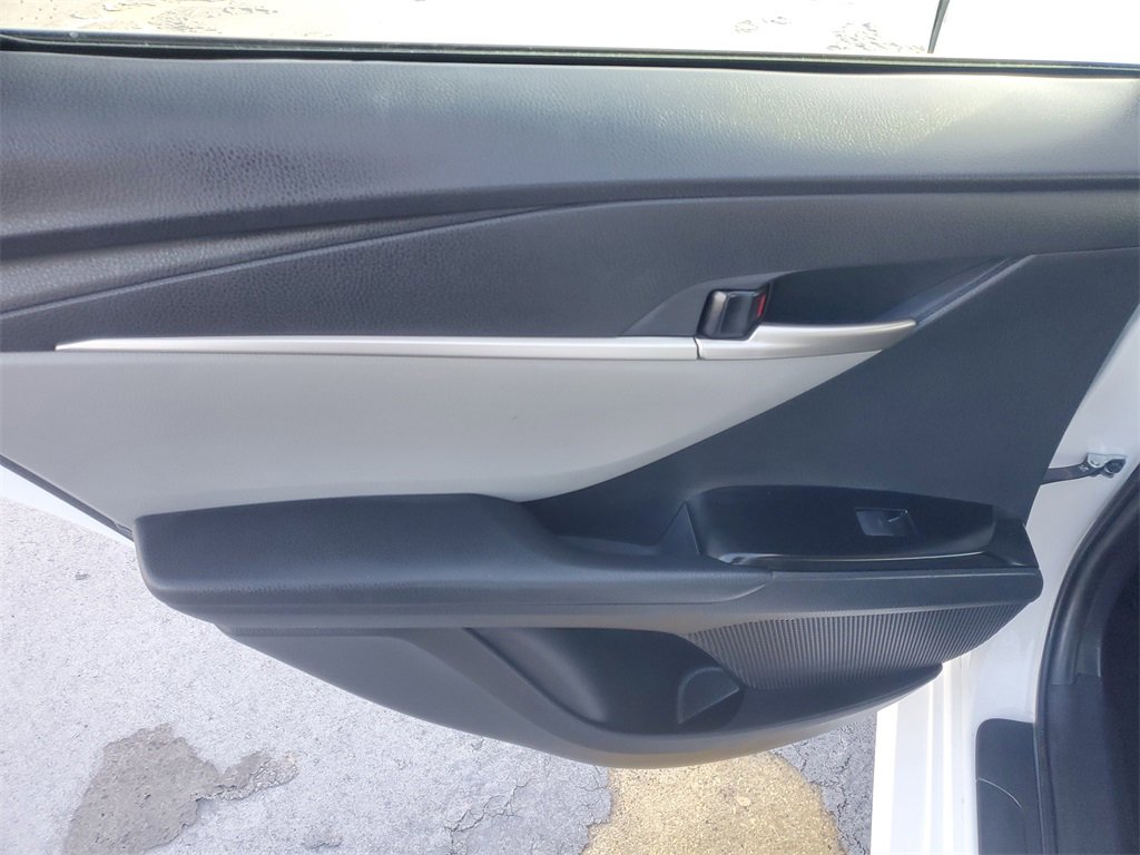 Used 2025 Toyota Camry LE image 13