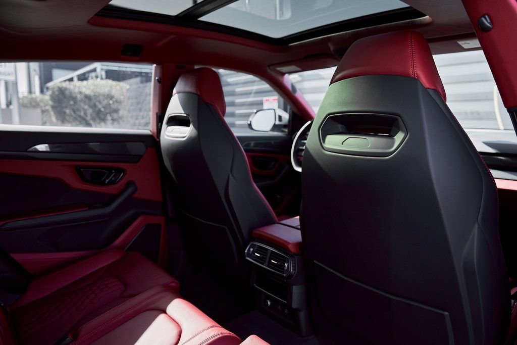 Used 2024 Lamborghini Urus S image 40