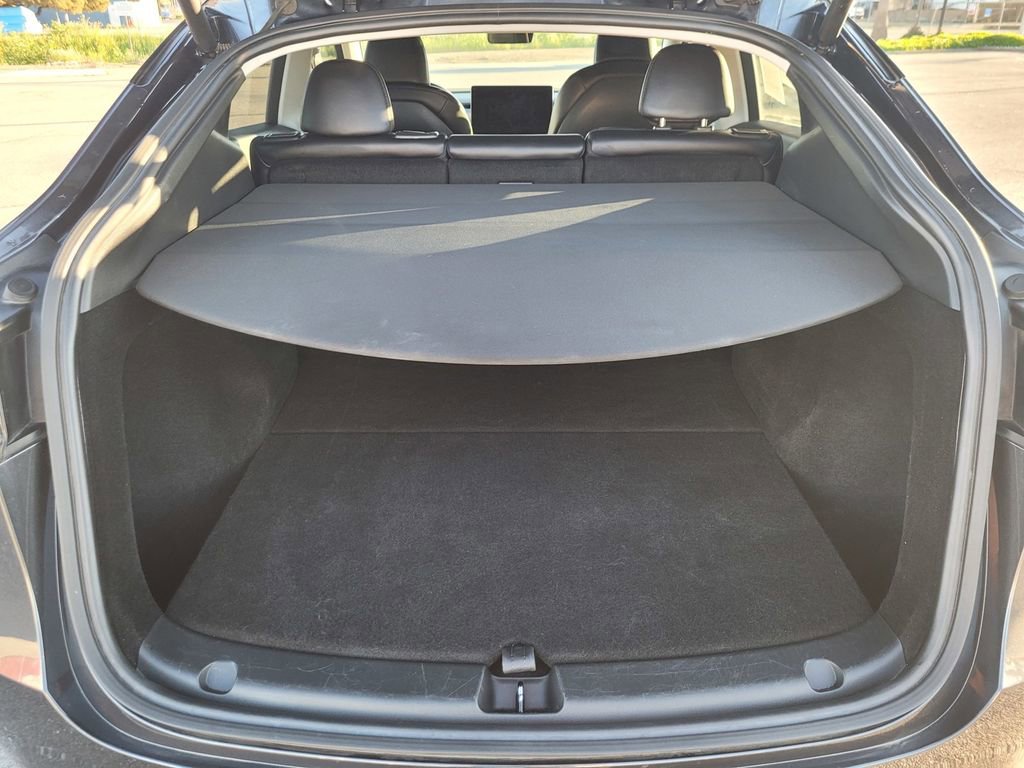 Used 2024 Tesla Model Y Long Range image 7