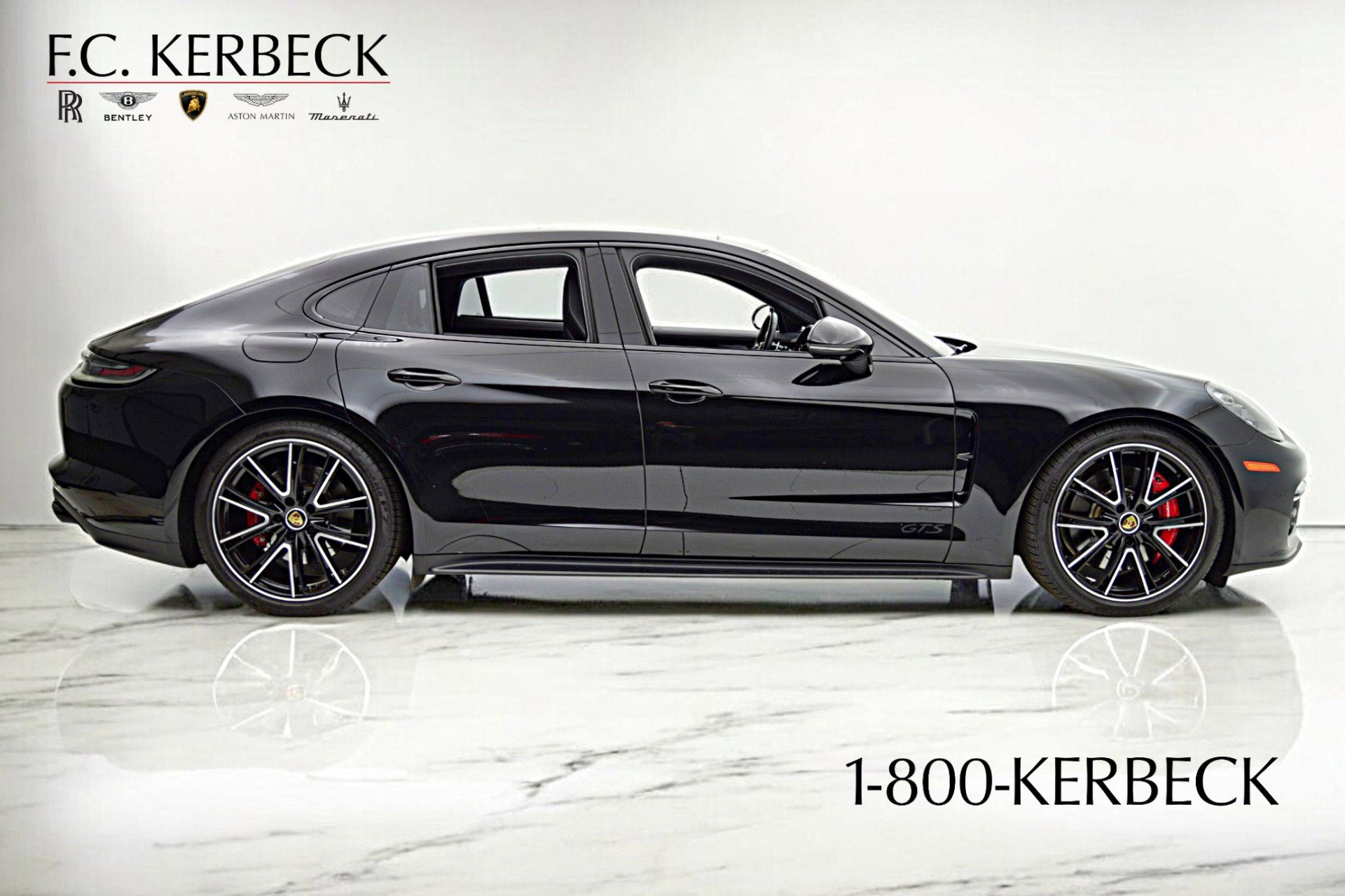 Used 2023 Porsche Panamera GTS image 15