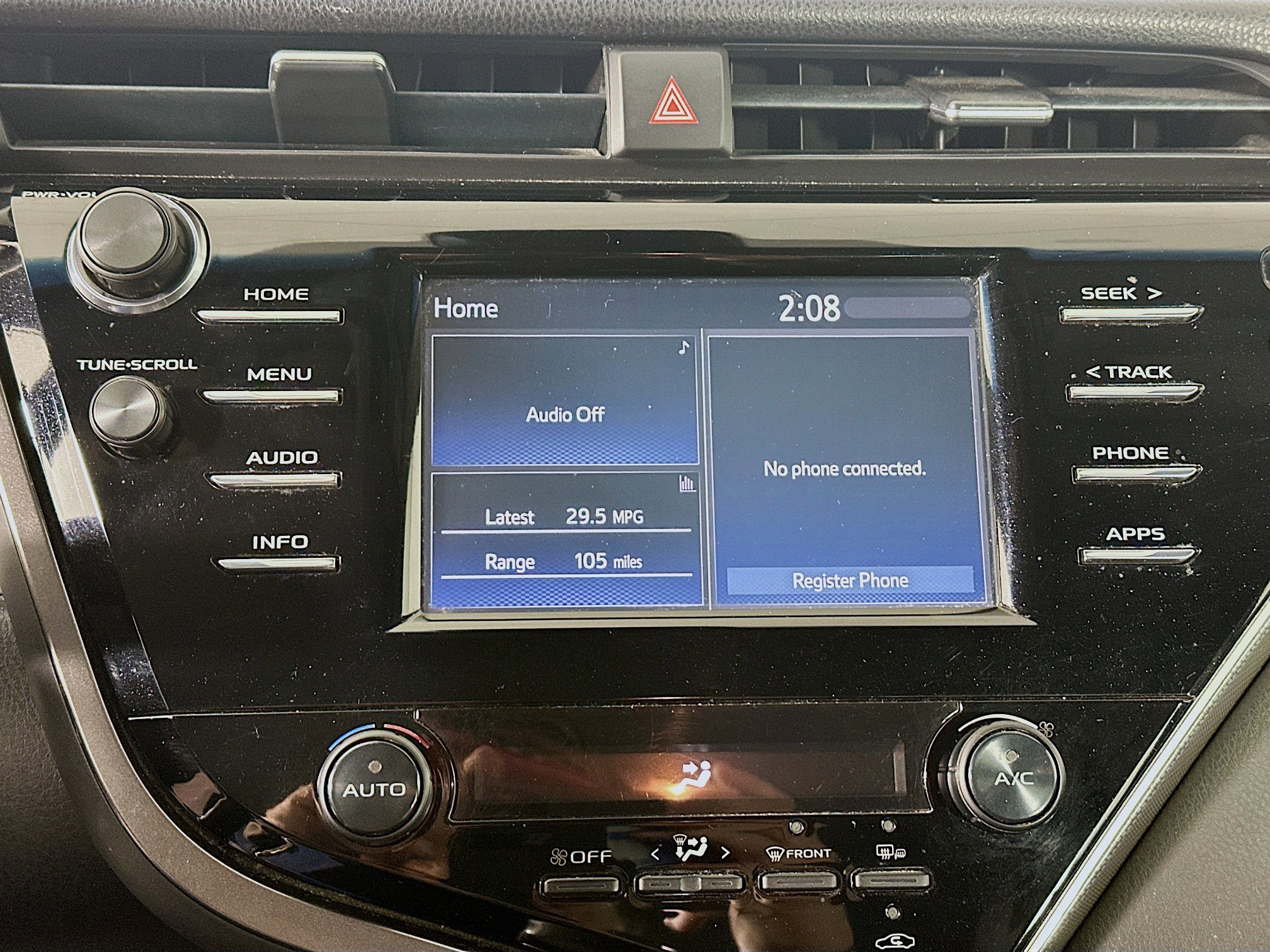 Used 2018 Toyota Camry SE w/ Convenience Package image 21