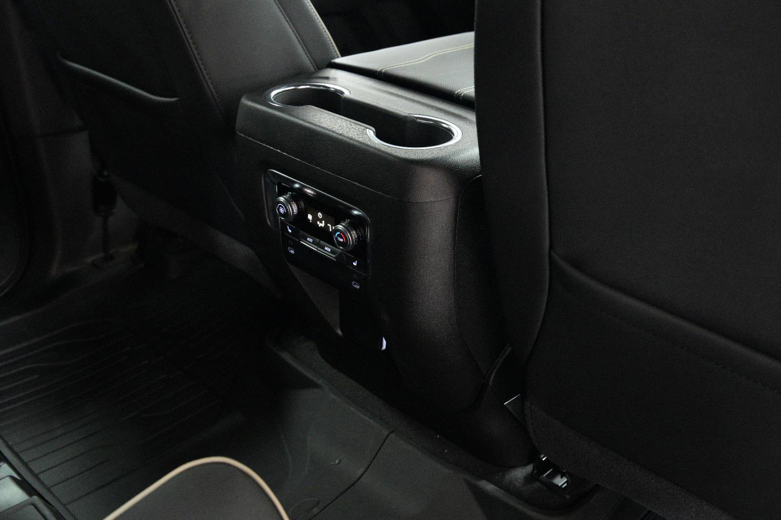 New 2026 GMC Yukon Elevation w/ LPO, Floor Liner Package image 17