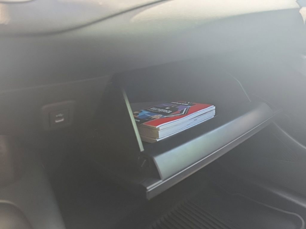 Used 2025 Toyota Corolla LE image 32