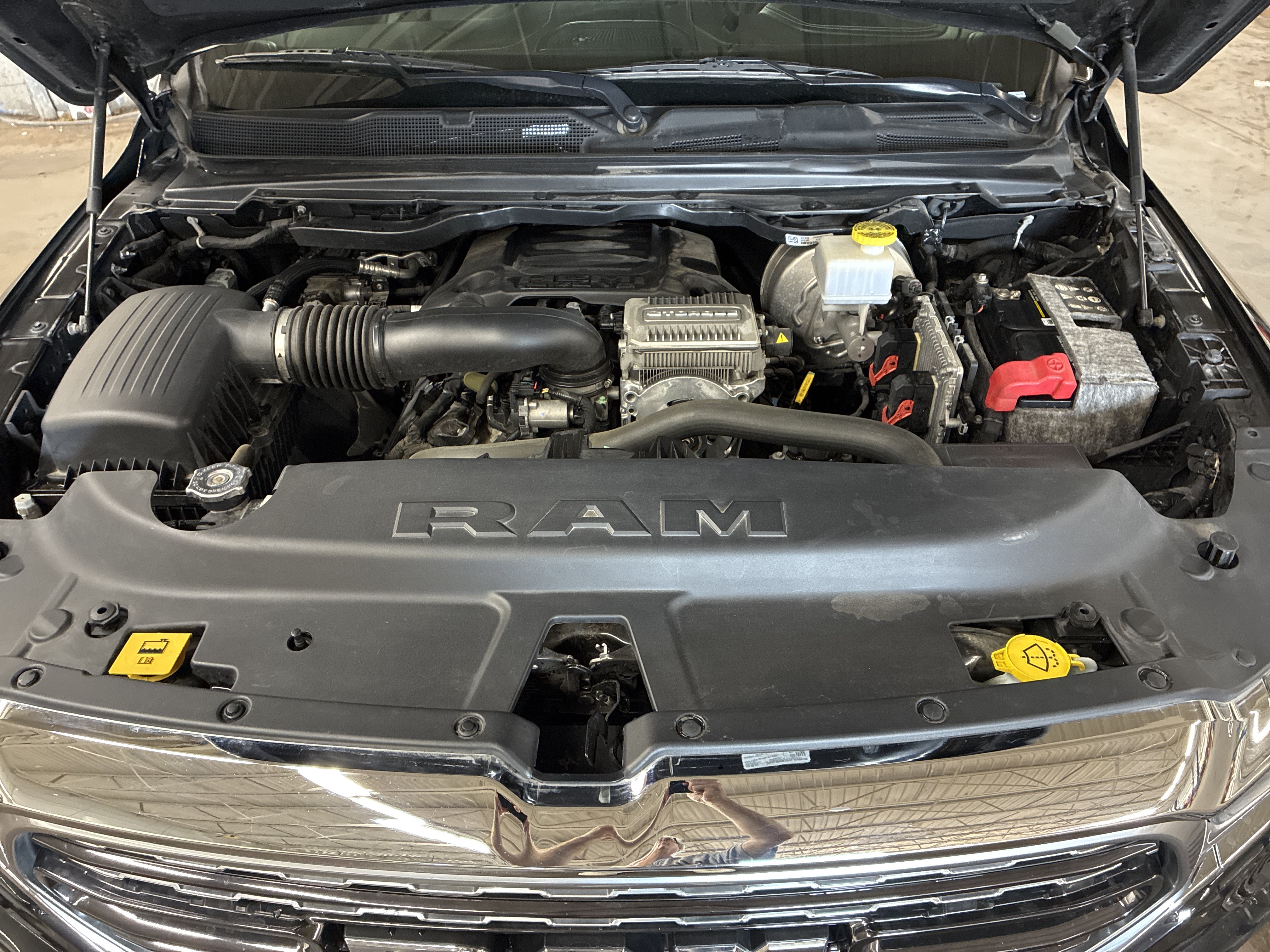 Used 2019 RAM 1500 Limited AWD/4WD image 7