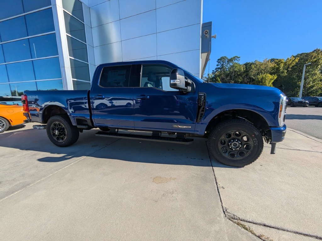 New 2026 Ford F250 Lariat w/ Black Appearance Package AWD/4WD image 3