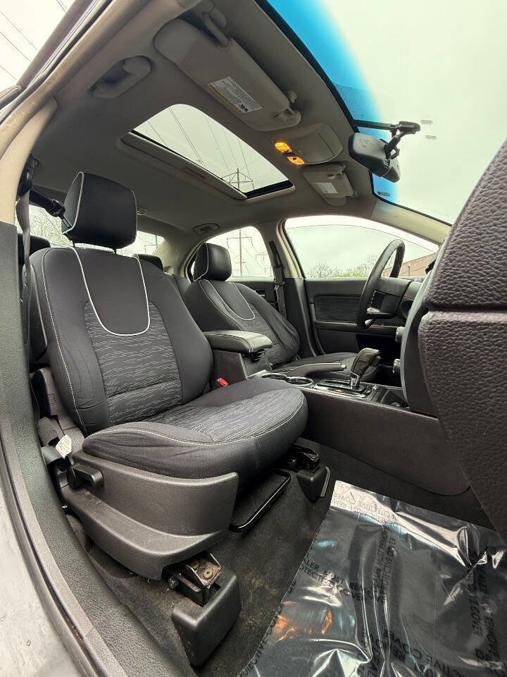 Used 2010 Ford Fusion SE image 13