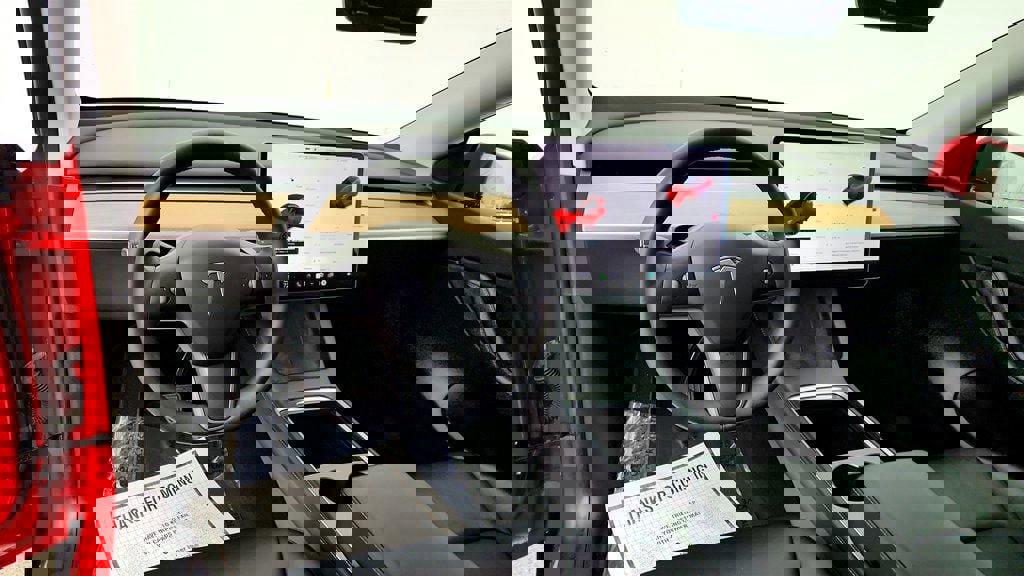 Used 2021 Tesla Model Y Long Range image 12