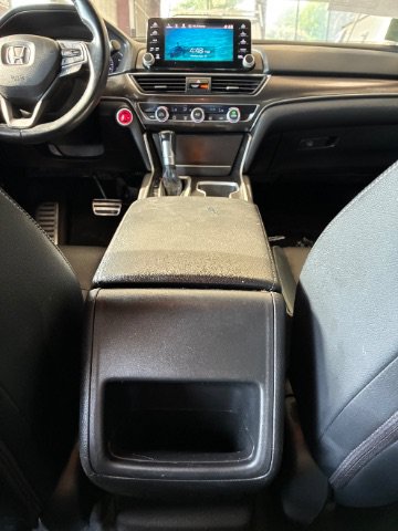 Used 2018 Honda Accord Sport image 28