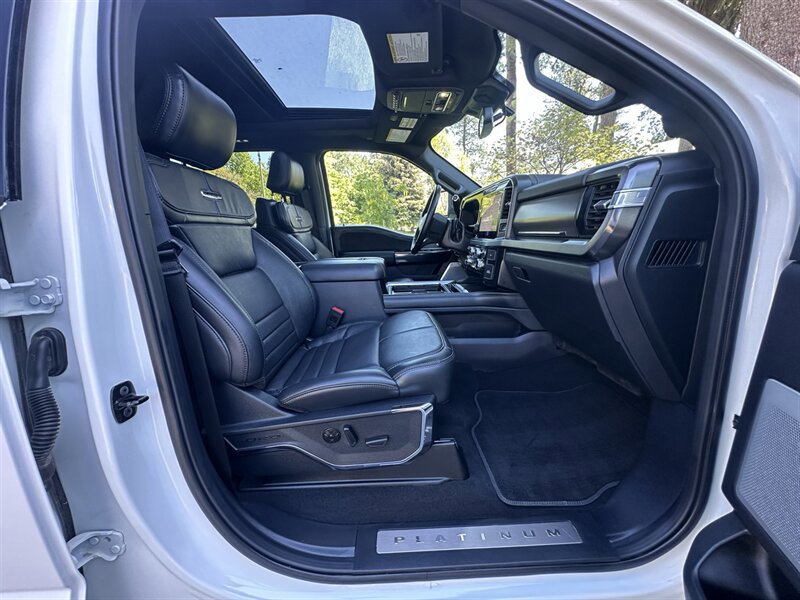 Used 2026 Ford F350 Platinum w/ Tremor Off-Road Package AWD/4WD image 10