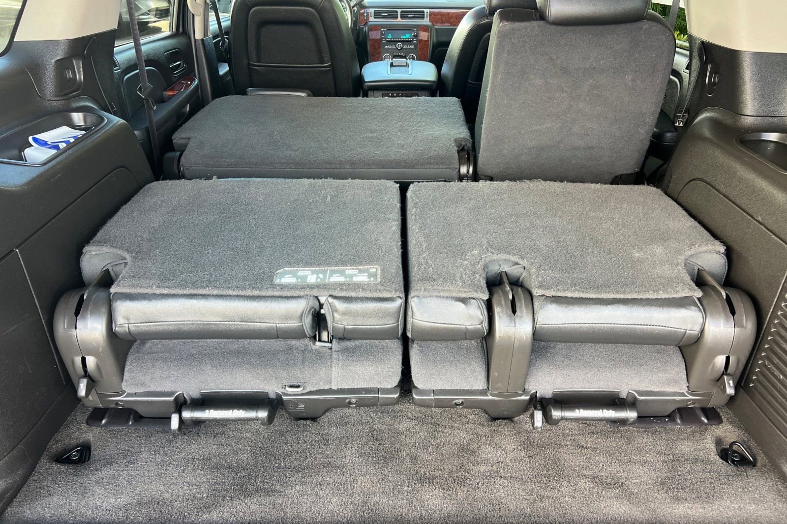 Used 2013 Chevrolet Tahoe LT RWD image 16