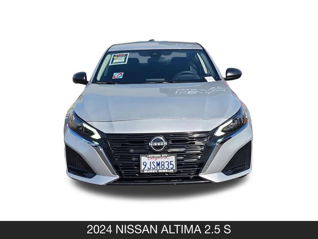 Used 2024 Nissan Altima 2.5 S FWD image 4