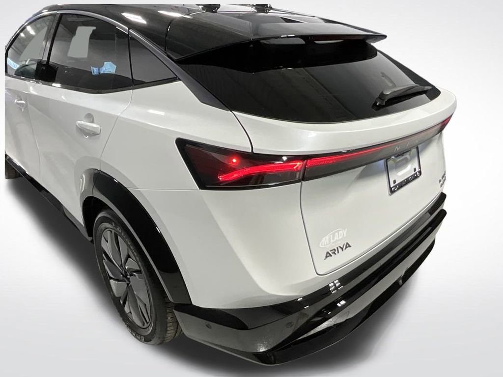 Used 2025 Nissan Ariya Platinum image 22