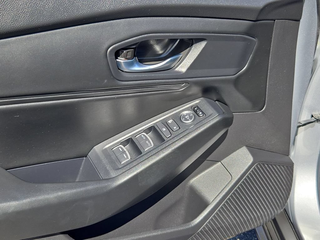 Used 2025 Honda Accord SE image 15