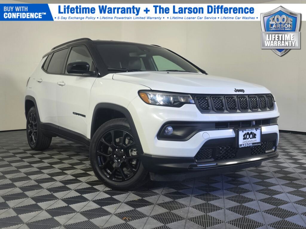 Used 2023 Jeep Compass Altitude image 1