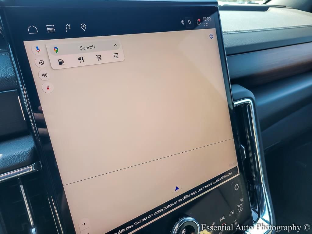 Used 2025 GMC Yukon Denali image 14