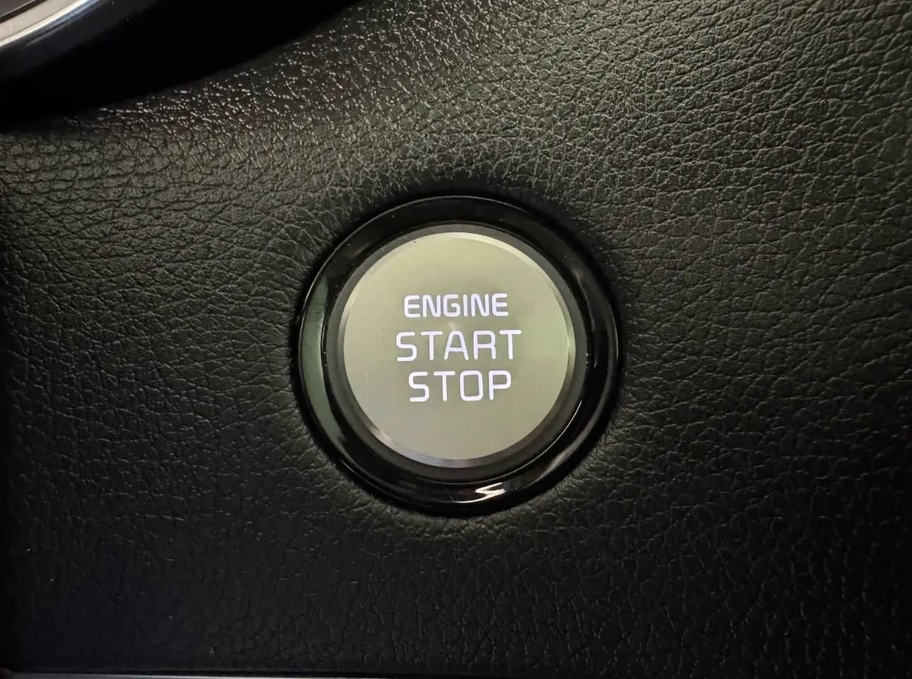 Used 2022 Kia Stinger GT-Line w/ Sun & Sound Package AWD/4WD image 17
