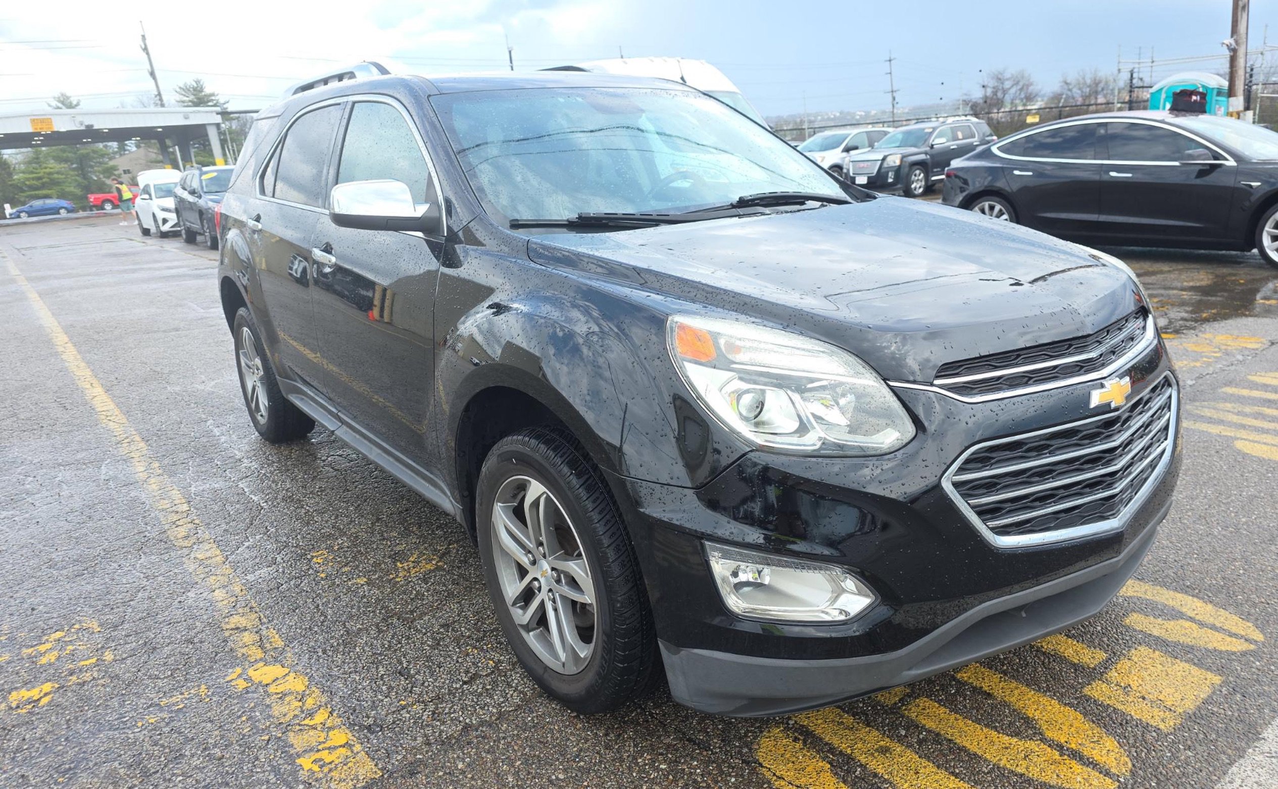 Used 2017 Chevrolet Equinox Premier w/ Enhanced Convenience Package image 3