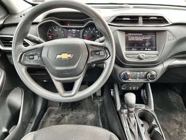 Used 2023 Chevrolet TrailBlazer LS FWD image 13
