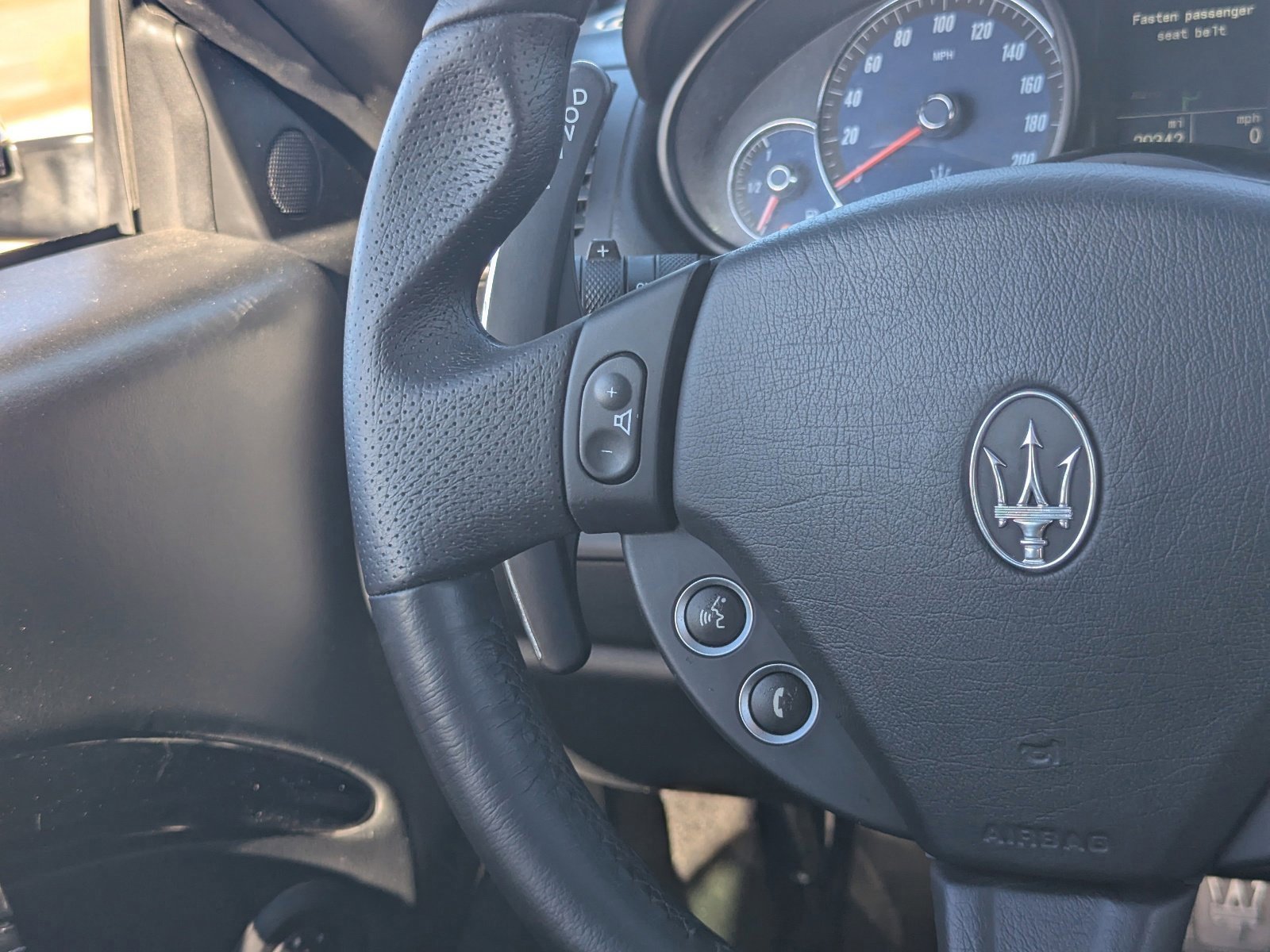 Used 2015 Maserati GranTurismo Sport image 19