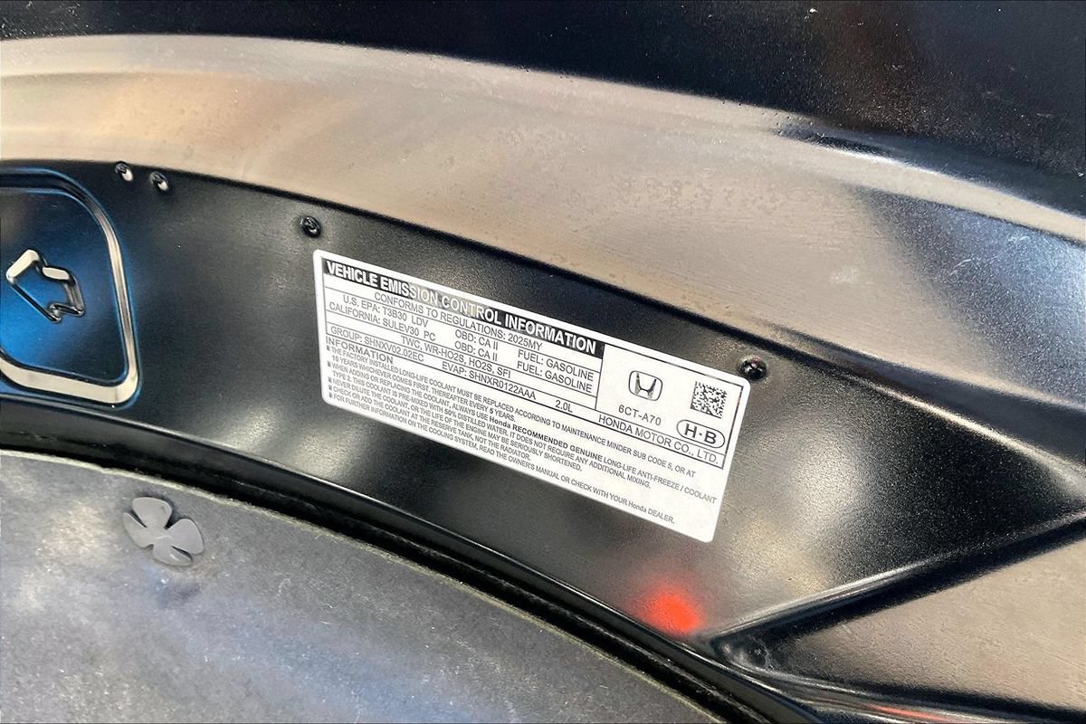 Used 2025 Honda HR-V LX image 16