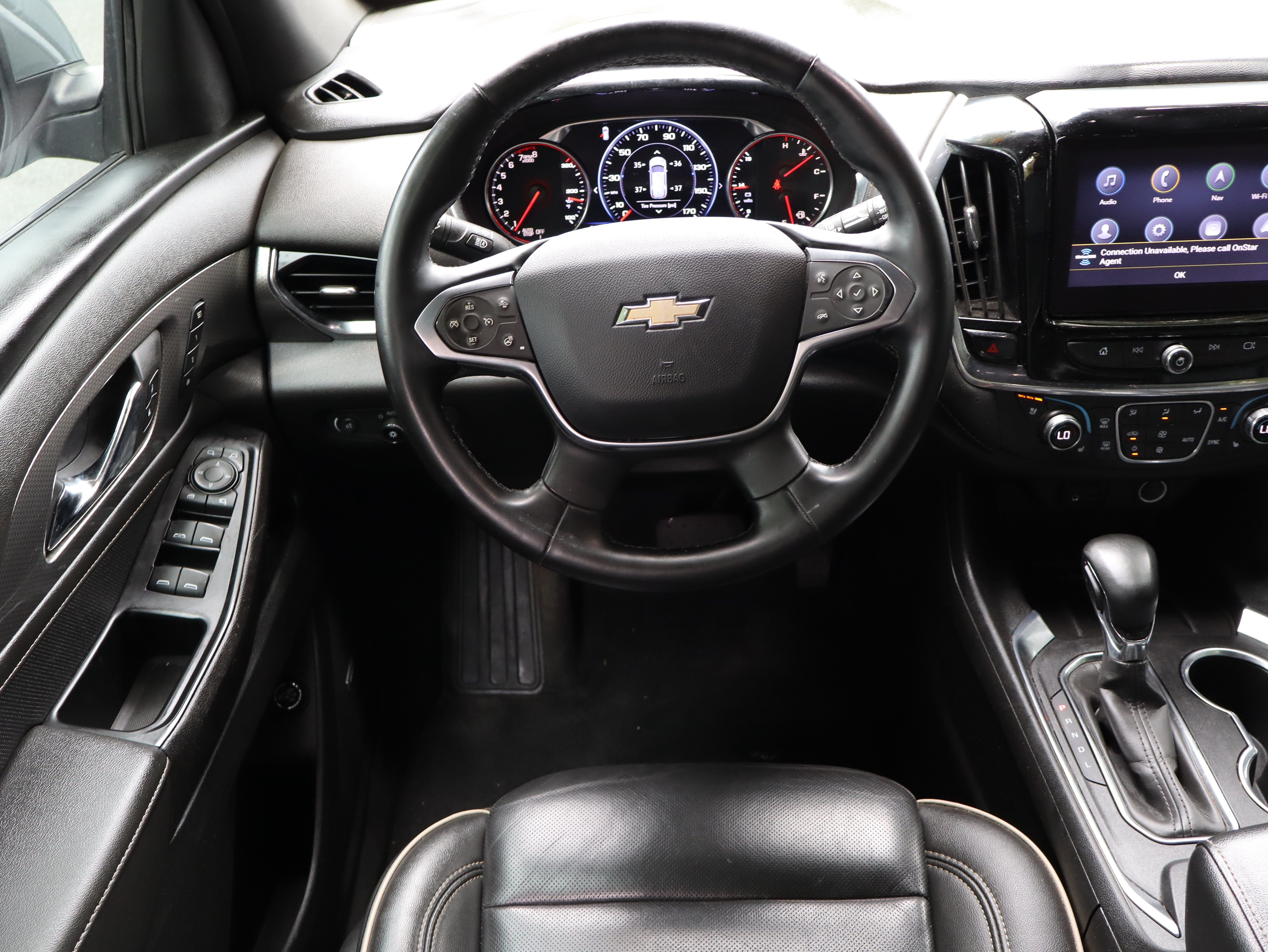 Used 2023 Chevrolet Traverse Premier FWD image 22