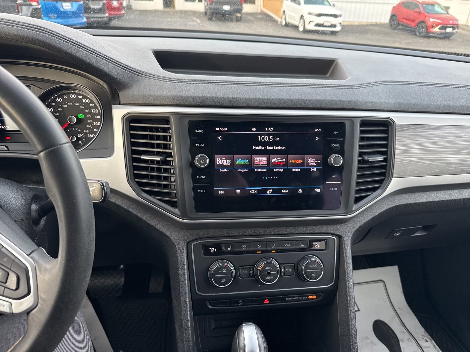 Used 2021 Volkswagen Atlas Cross Sport SE image 26