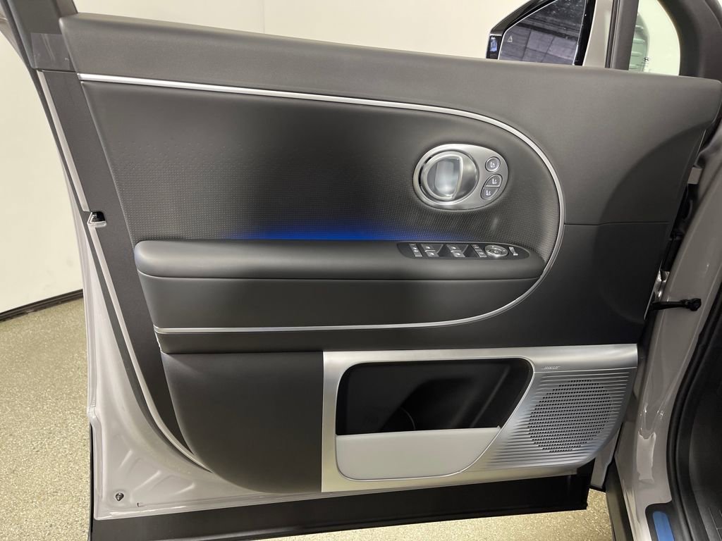 New 2026 Hyundai Ioniq 9 Calligraphy image 19