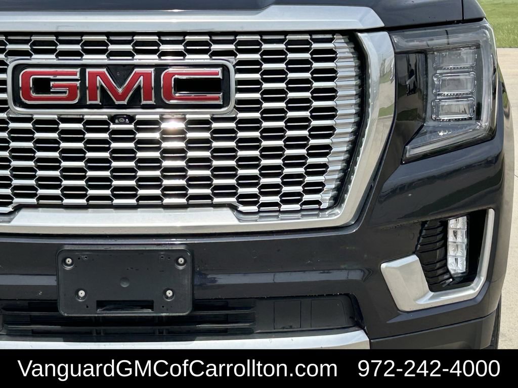 Used 2023 GMC Yukon XL Denali image 4