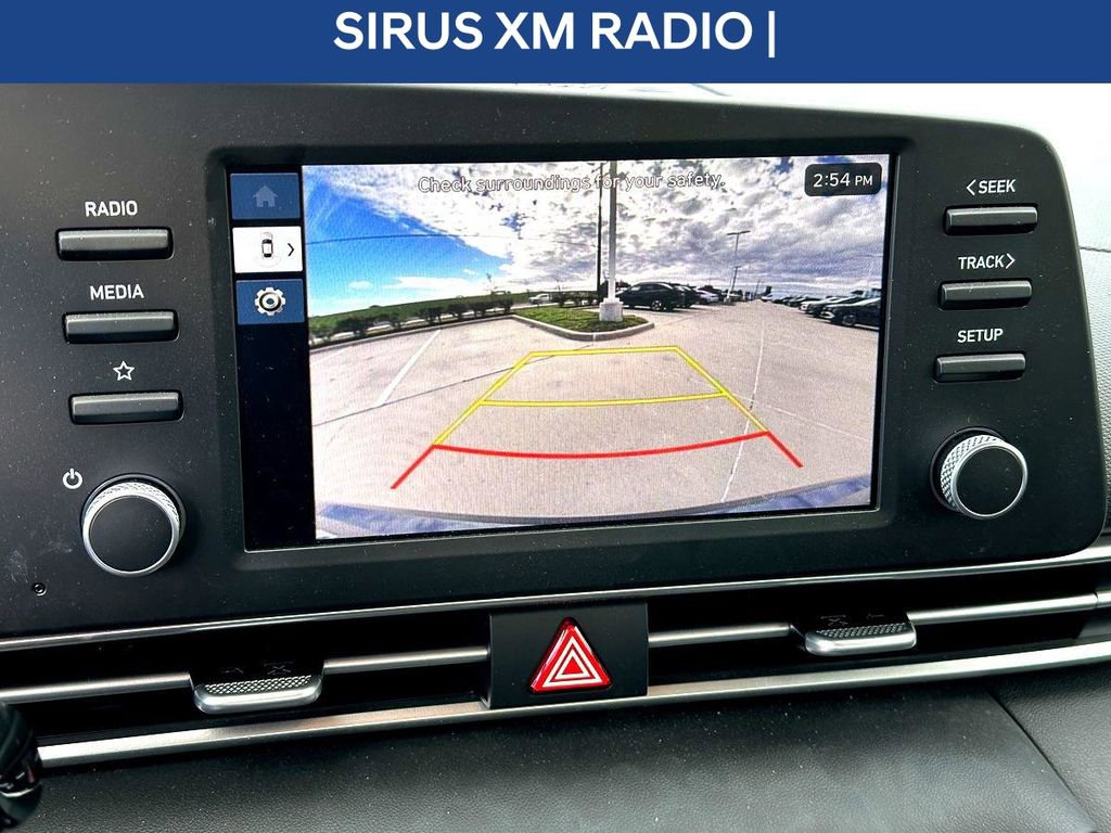 Used 2024 Hyundai Elantra SE image 17