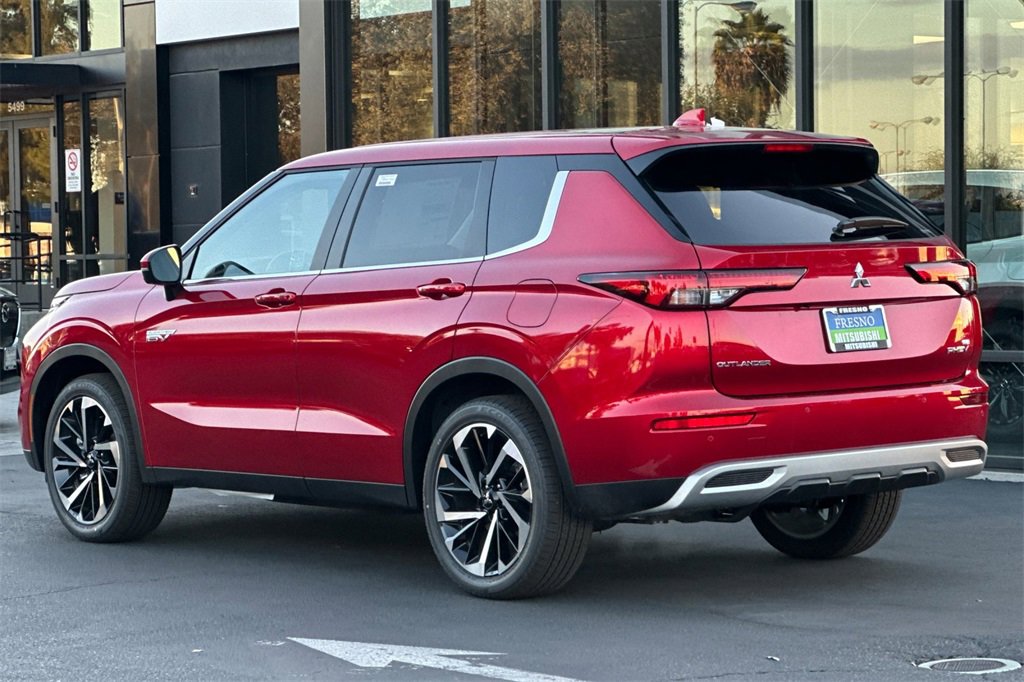 New 2025 Mitsubishi Outlander SE image 7