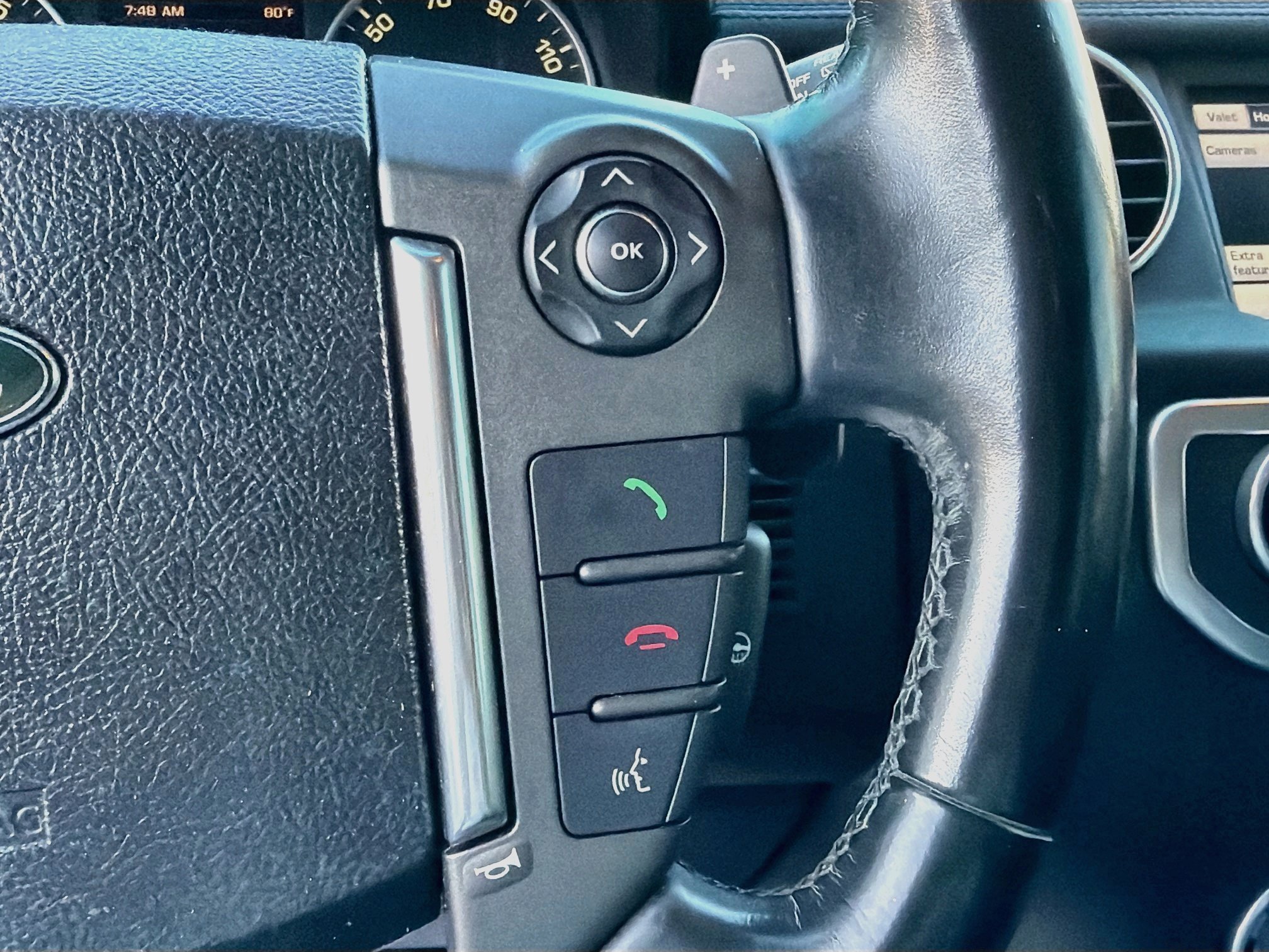 Used 2014 Land Rover LR4 HSE AWD/4WD image 36
