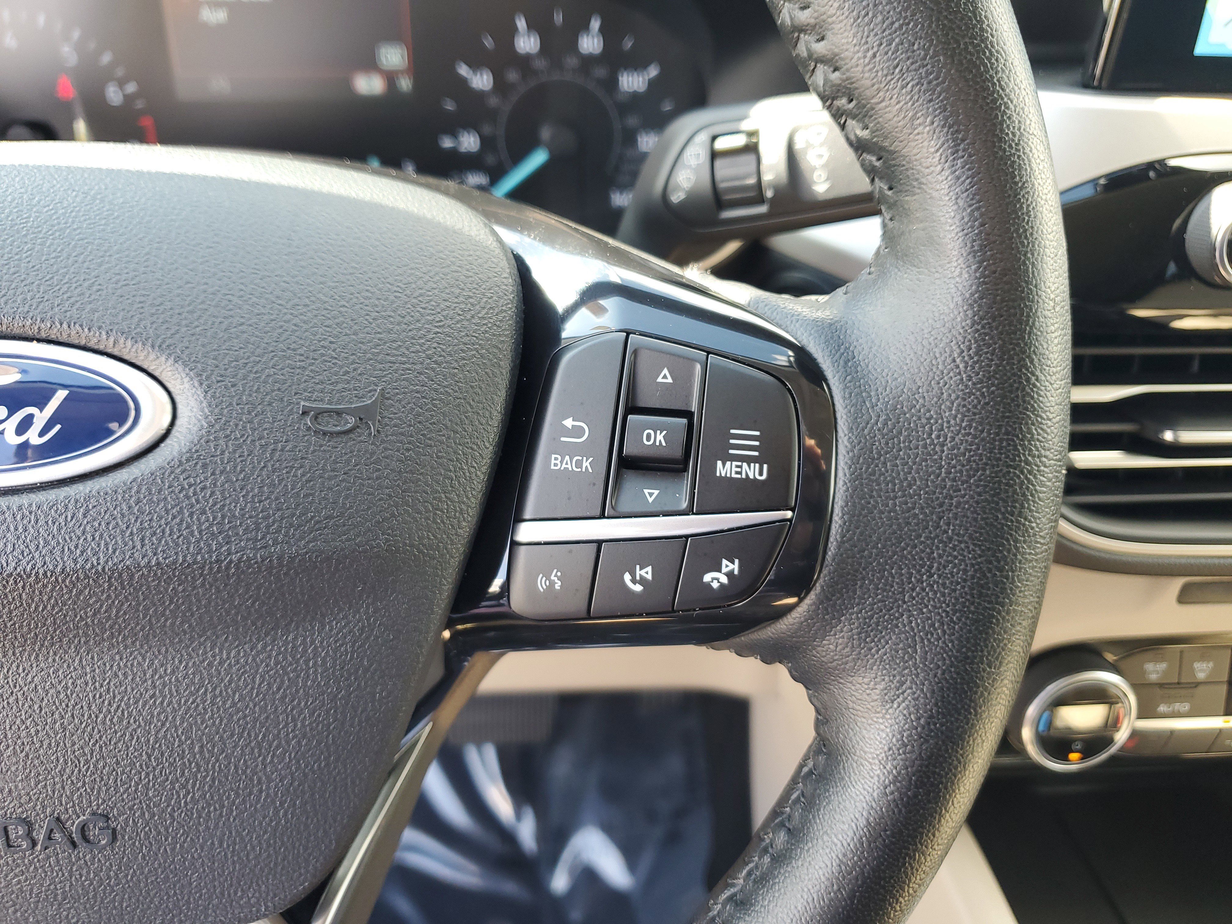 Used 2021 Ford Escape SEL image 23